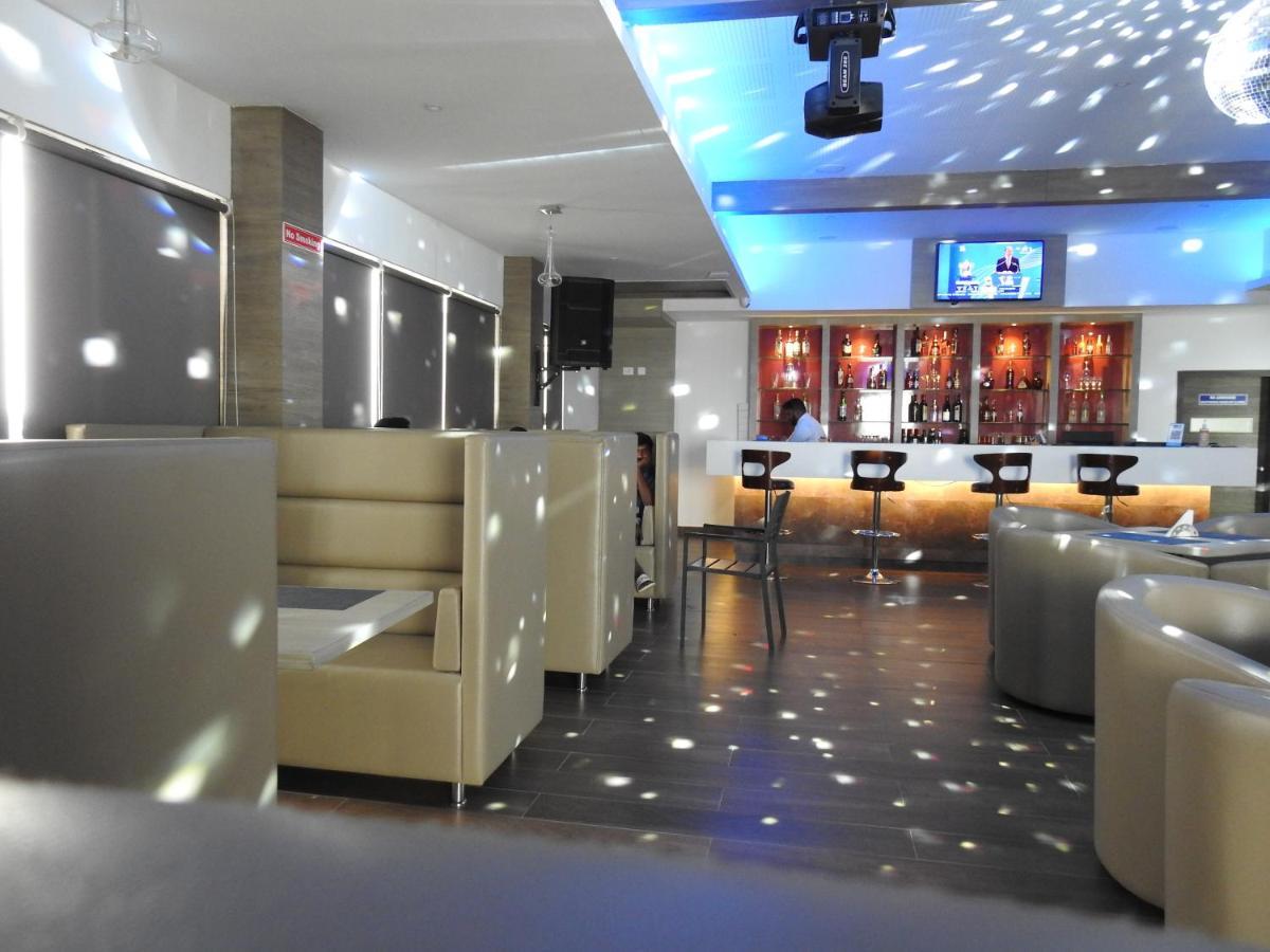 Hotel Annamalai Bahur Екстер'єр фото