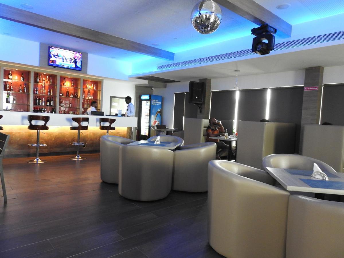 Hotel Annamalai Bahur Екстер'єр фото