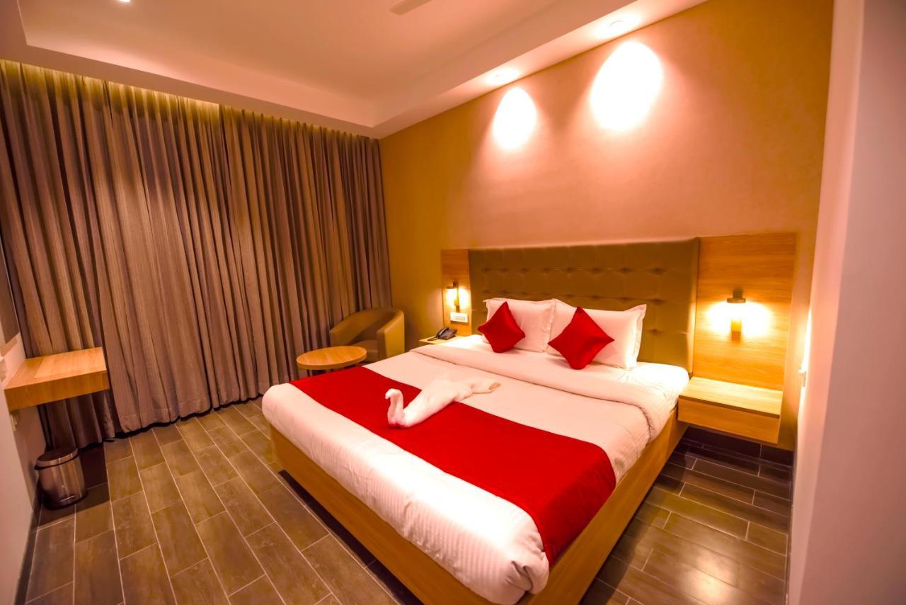 Hotel Annamalai Bahur Екстер'єр фото