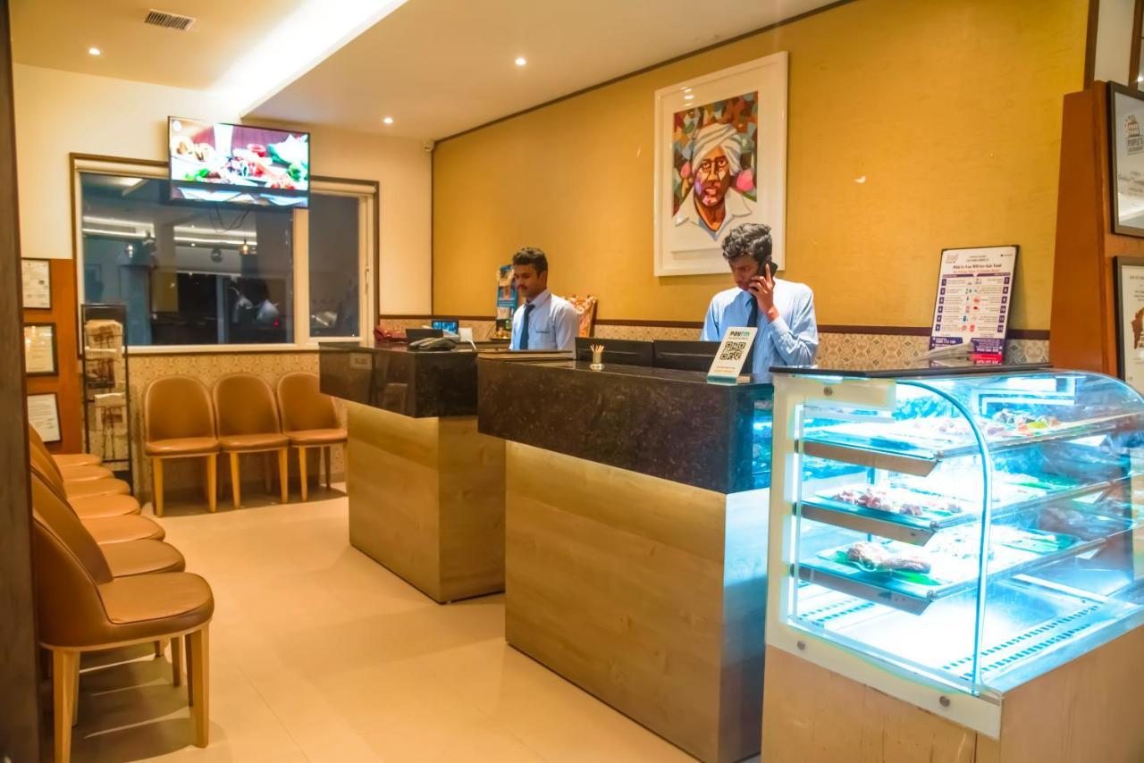 Hotel Annamalai Bahur Екстер'єр фото
